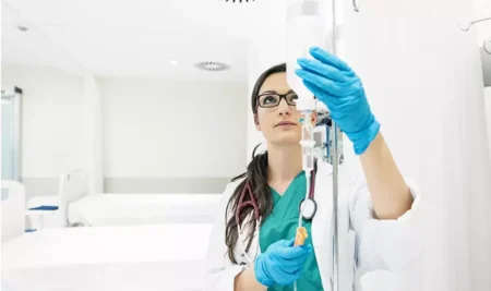 Pros & Cons of Getting a Master’s Degree in Nursing